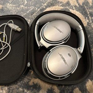 Bose QuietComfort 35 II Noise Cancelling Bluetooth Headphones— Wireless